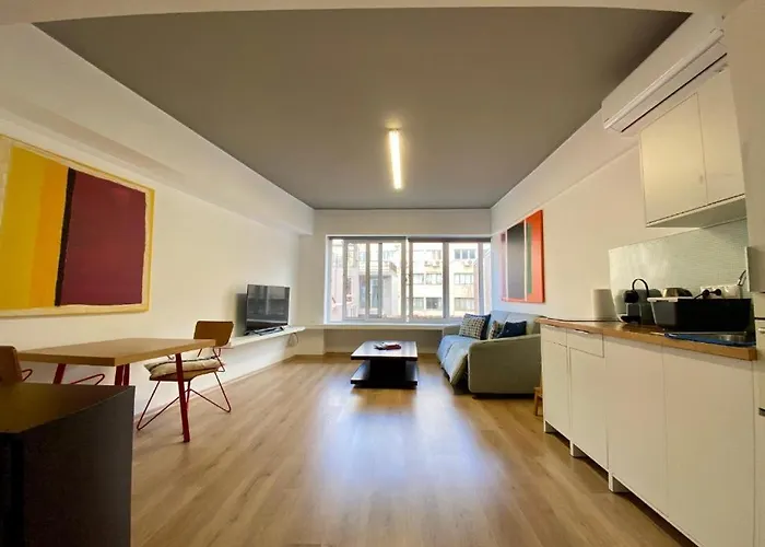 Mosaikon Guesthouses #Nikiou Str